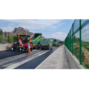 長(zhǎng)城一號(hào)旅游公路天涯山風(fēng)景區(qū)工